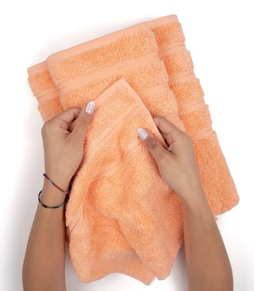 American Soft Linen Luxury 4 Piece Bath Towel Set, 600 GSM 100% Cotton Turkish Bath Towels for Bathroom, 27x54 in Extra Large Bathroom Shower Towels, Malibu Peach