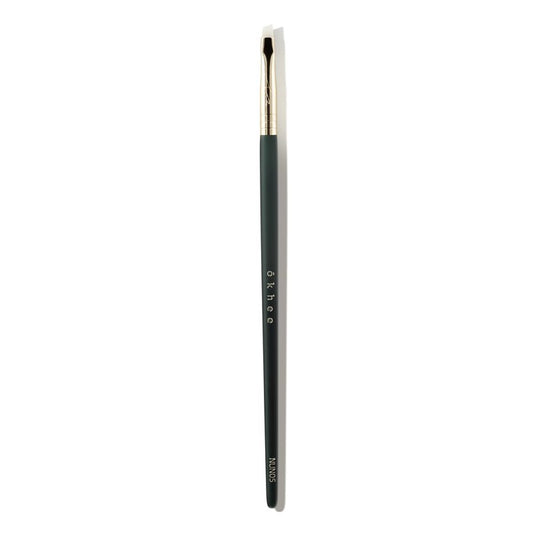 SOO ADOR okhee Edge Eye Brush NUN05 – Professional Korean Eye Makeup Brush, Slim Angled Precision Brush for Defining Eye Edges, Under Eye Shadow, Outer Corner & Soft Eyeliner