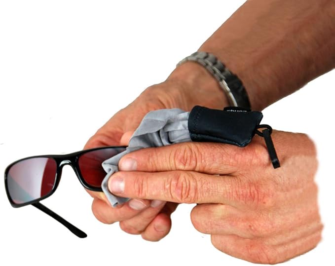 SPUDZ Classic Microfiber Lens Cleaner – Clip-On Pouch, Washable – for Binoculars, Scopes, Glasses, Screens | Classic | Alpine Mountain Camo, 6 x 6 Inch