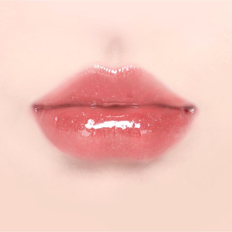 DINTO (Peter & Wendy Collection Pearl-Kissed Plumping Lip Glacé - Moisturizing Lip Gloss with Soft Pearl Shine, Lightweight Texture, Cooling Lip Treatment, Long-Lasting Hydration (129 Smee, 4ml)