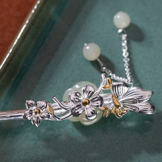 Rabithenn Hotan Jade S925 Silver Plated Hairpin Butterfly with Pearl and Plum Blossom Chinese Hanfu Style Hair Sticks Retro Handmade Hair Clip Hair Accessories for Women Girls Long Hair (Hotan Jade)
