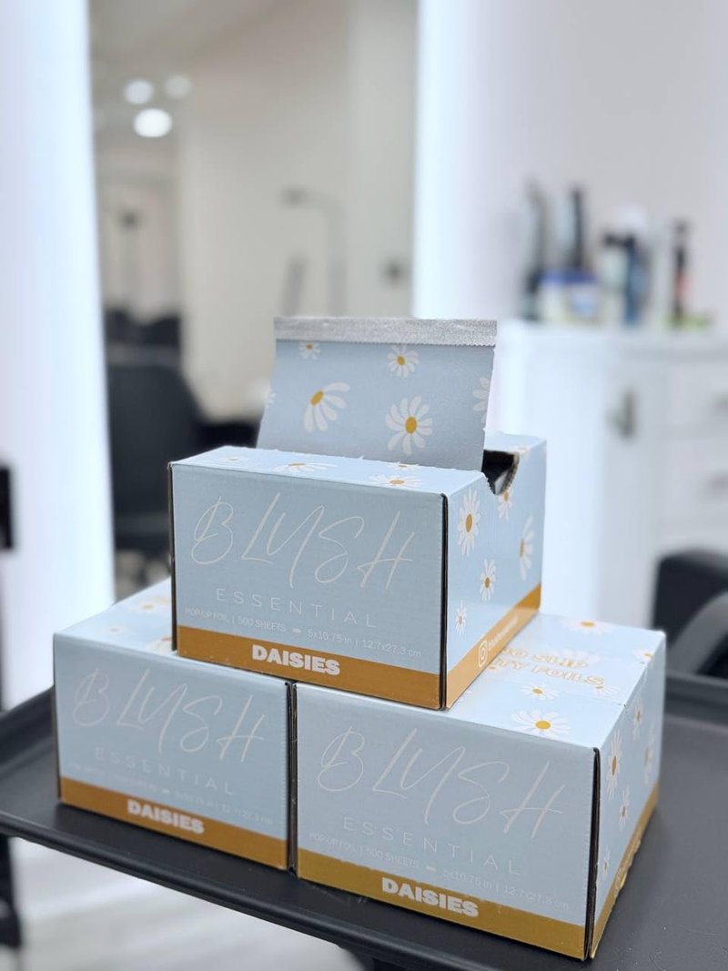 Blush Essential Aluminum Foil Daisies Hair Foils 5x10.75-500 Sheets for Hair Bleach, Foil for Highlighting, Cute Hair Foils, Professional Hair Foils, Pop Up Foils for Hair Color in Salons