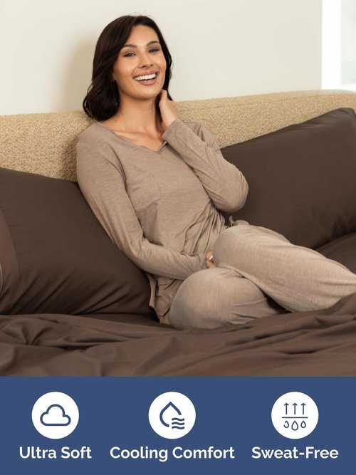 Extra Deep King Fitted Sheet - Hotel Luxury Single Fitted Sheet Only - Easily Fits 18 inch to 24 inch Mattress - Ultra Soft, Wrinkle Free w/Extra Deep Pockets - Easy-Care, Breathable & Comfy - Brown