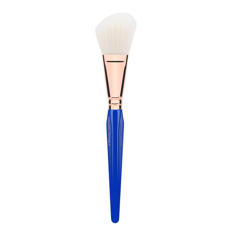 Bdellium Tools Professional Makeup Brush - Golden Triangle 962 Slanted Blusher - With All Vegan and Soft Synthetic Fibers, For Contouring and Highlighting (Blue, 1pc)