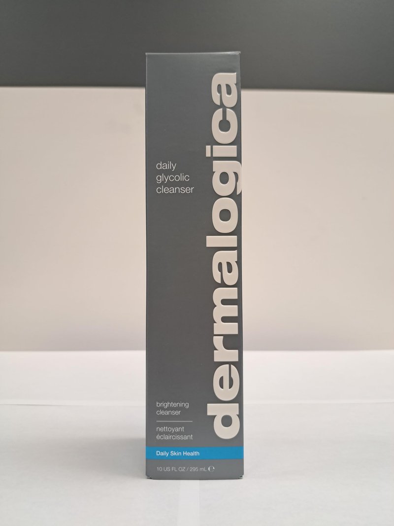 Dermalogica Daily Glycolic Cleanser, Face Wash with Glycolic Acid and AHA, Removes Buildup and Brightens Skin Tone, 10 Fl Oz