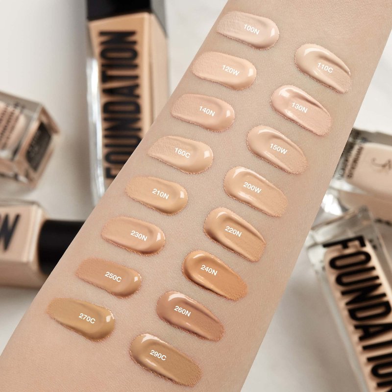 Anastasia Beverly Hills Luminous Foundation - Water-Resistant Long-Wear Face Makeup, Lightweight Glow-Boosting Formula for All Skin Types - 200W