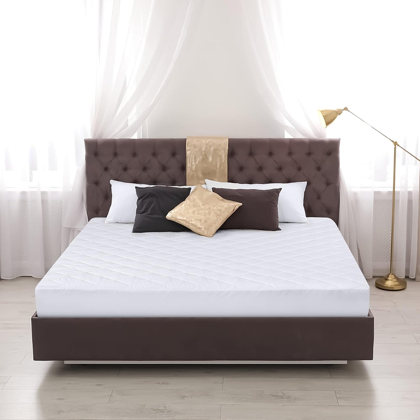 Utopia Bedding Quilted Fitted Mattress Pad - Super Queen Size | Deep Pocket Protector, Machine Washable (White)