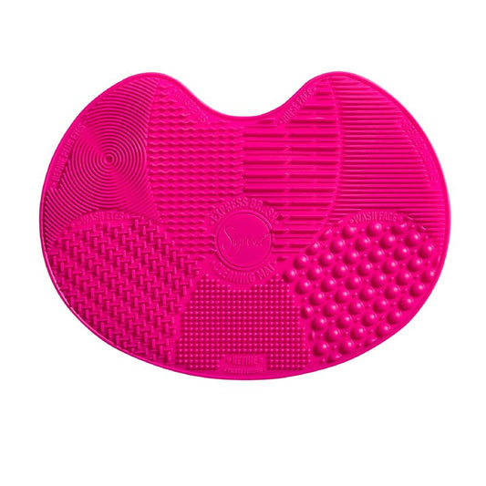 Sigma Beauty Sigma Spa® Express Brush Cleaning Mat (Pink) — Silicone Makeup Brush Cleaning Mat with Suction Cups for Cleaning Makeup Brushes, Compact Design Fit for Any Travel Makeup Kit