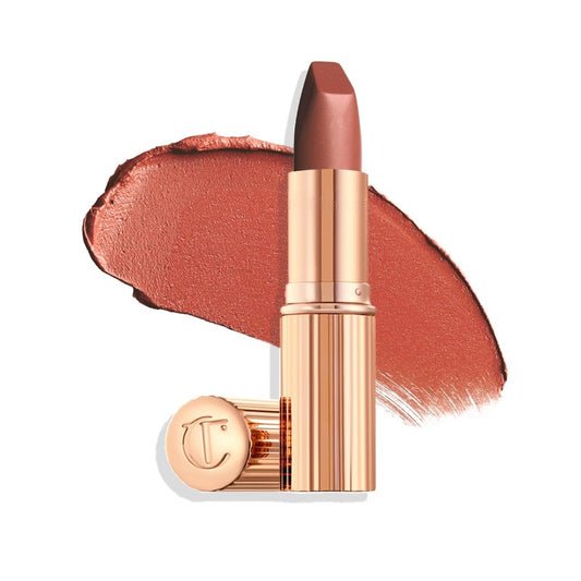 Charlotte Tilbury Matte Revolution Lipstick - Long Lasting, Matte Lipstick, Giftable Beauty Essential with Buildable Color & Lip-Loving Ingredients - Creamy, Easy to Blend Formula - Very Victoria