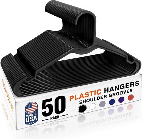 HOUSE DAY Black Plastic Hangers - 50 Pack Lightweight Slim Space-Saving Closet Organizers