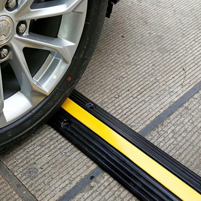 YONSHENG Rubber Cable Ramp Cord Cover Cable Protector Ramps Wire Hose Protective 1 Channel 22000Lbs Load Capacity Traffic Speed Bump for Asphalt Concrete Gravel Driveway Indoor Outdoor, 4 Pack
