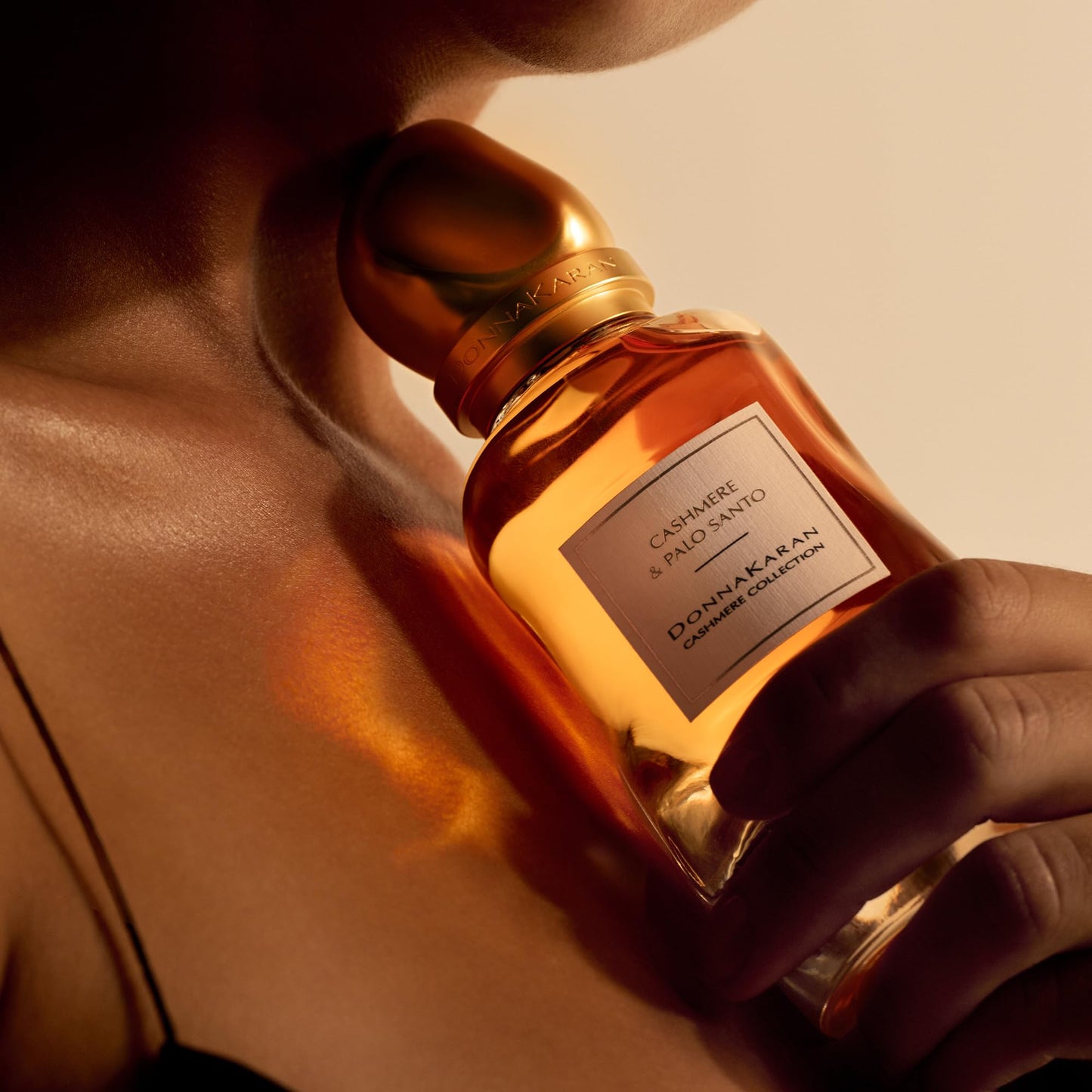 Donna Karan Cashmere Collection Vanilla Essence Eau de Parfum Trial Perfume Spray For Women, Vial Sample Size, 0.06 Fl. Oz. / 2 mL