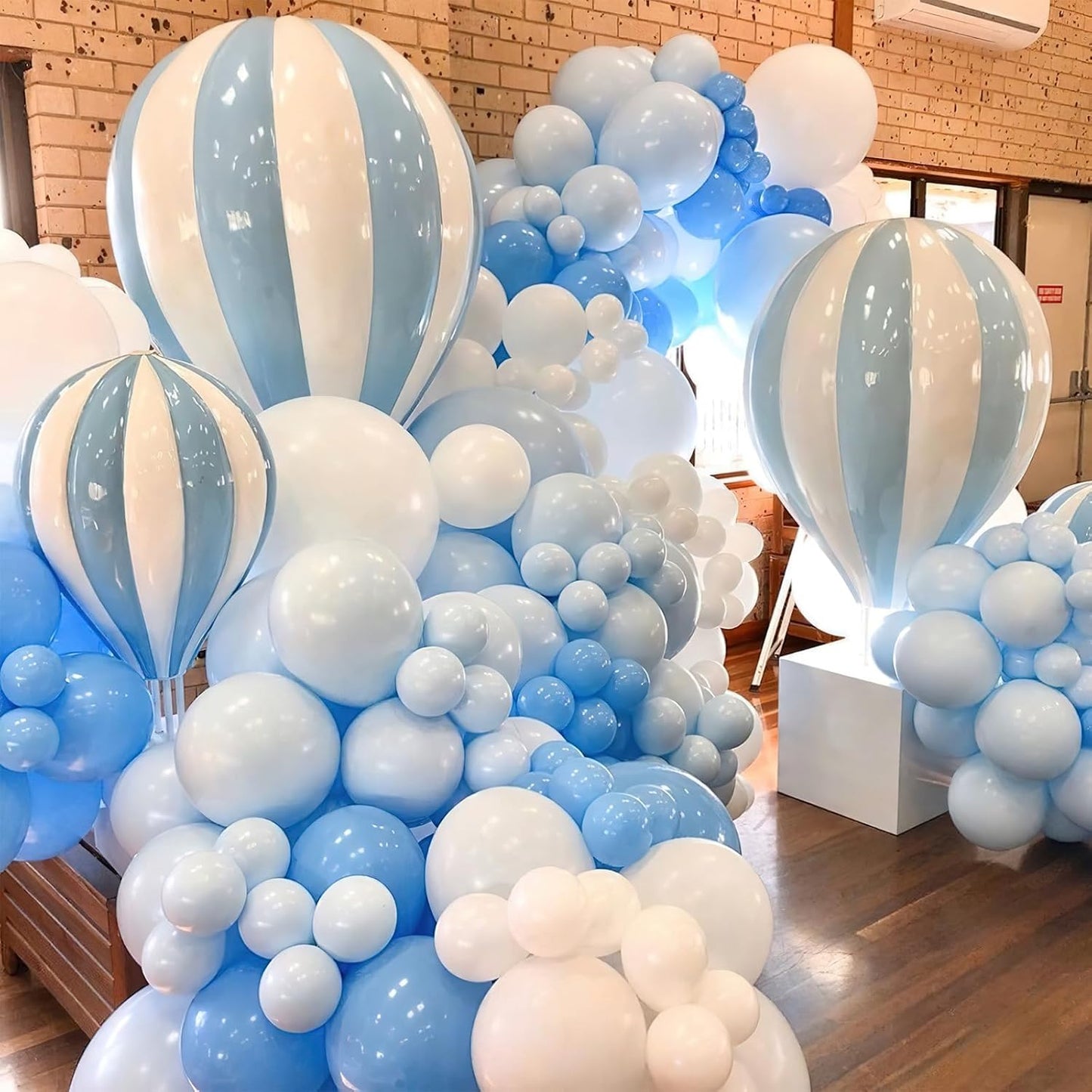 PartyWoo Baby Blue Balloons - 152-Piece Balloon Arch Kit for Graduation & Baby Showers | Various Sizes 5-18 Inch