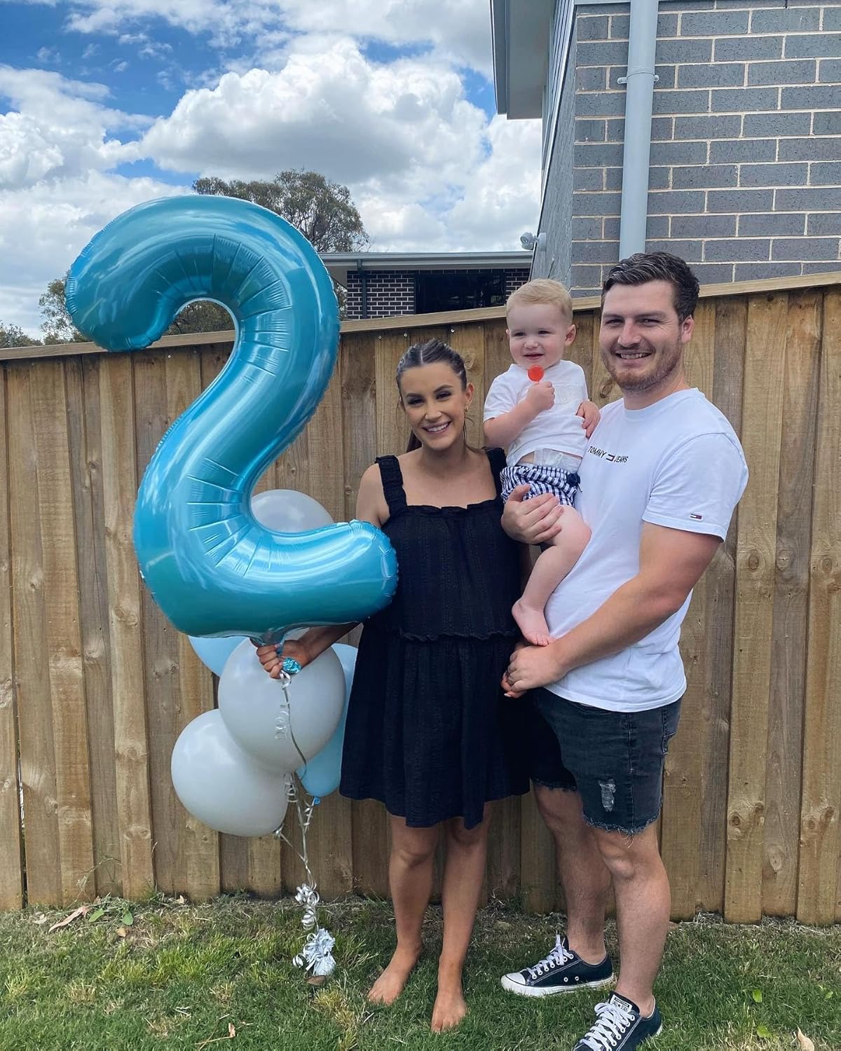 Pearlescent Blue 40-Inch Number Balloon - 0 Balloon for Birthday Decorations | Perfect for All Ages