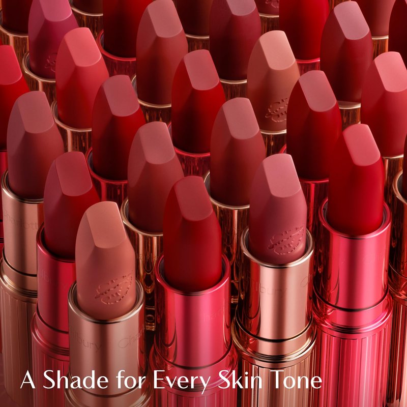 Charlotte Tilbury Matte Revolution Lipstick - Long Lasting, Matte Lipstick, Giftable Beauty Essential with Buildable Color & Lip-Loving Ingredients - Creamy, Easy to Blend Formula - Supermodel