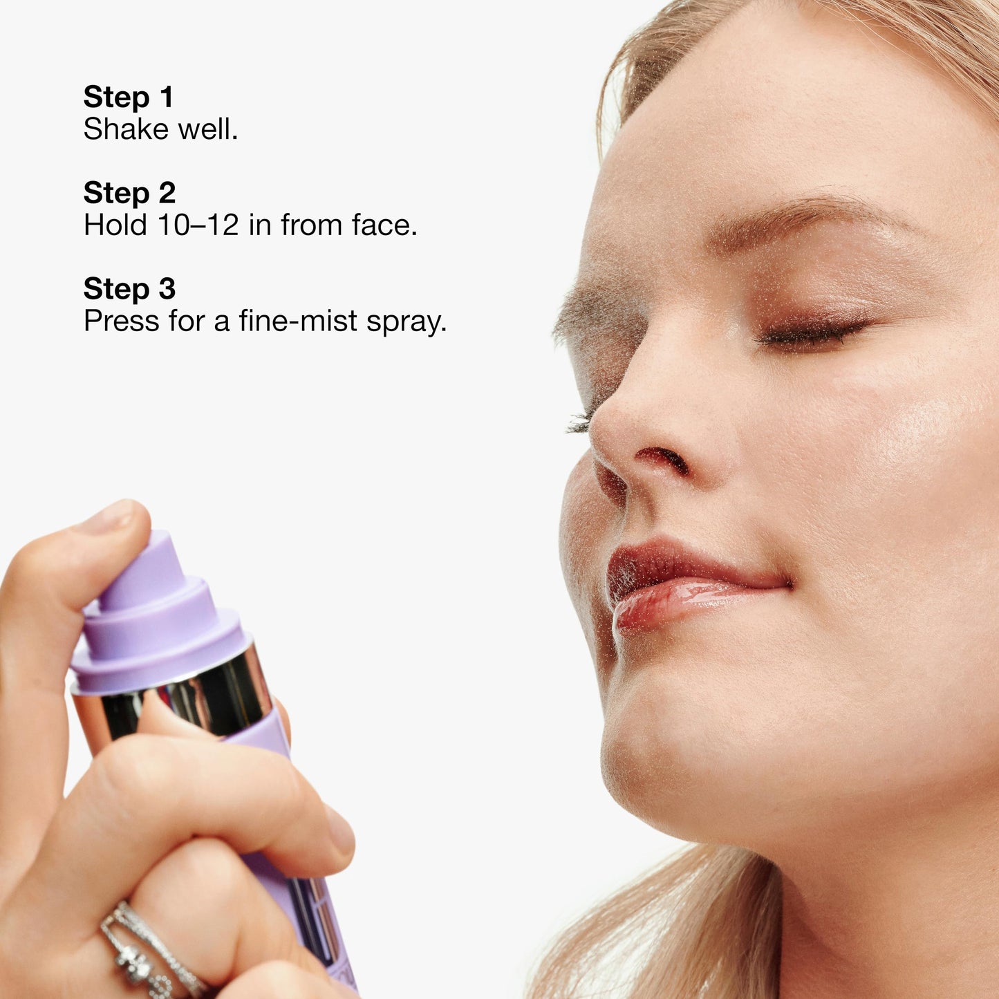 Clinique Set The Day Makeup Setting Spray With Aloe Water + Antioxidants | Sets Makeup All Day | Soothing + Hydrating Face Mist| Alcohol-Free + Suitable For Sensitive Skin, 1.25 Fl Oz