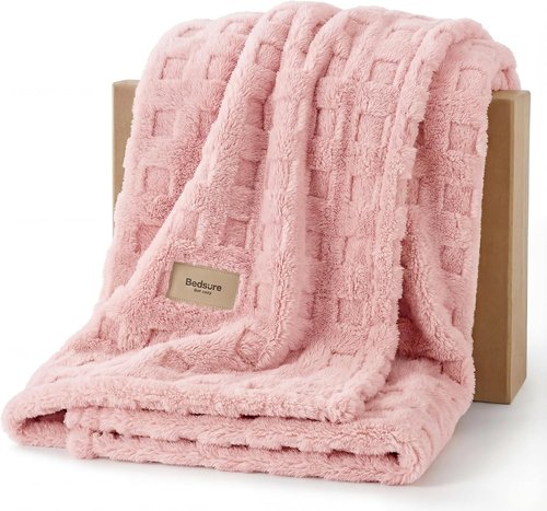 Bedsure Light Pink Throw Blanket - Super Fluffy Waffle Fleece for Cozy Sofa & Bedroom Decor | 50x60 Inches