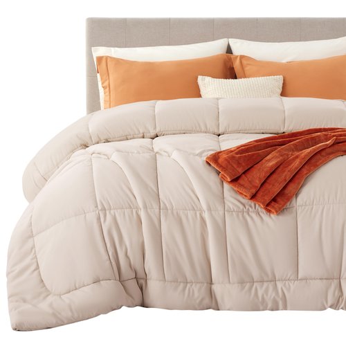 Bedsure Comforter Duvet Insert - Quilted Comforters Cal King Size, All Season Duvet, GentleSoft Down Alternative Bedding, with 8 Tabs, Gifts for Women/Men, Beige, California King 96 X 102 Inches