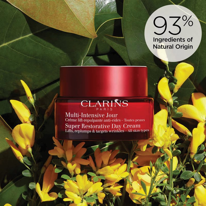 Clarins Super Restorative Day Cream | Anti-Aging Moisturizer For Mature Skin Weakened By Hormonal Changes | Replenishes, Illuminates & Densifies Skin | Lifts & Smoothes | Targets Age Spots & Wrinkles
