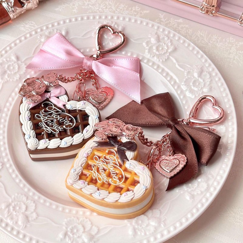 Flower Knows The Sweetie Bear Collection Setting Powder,Cute Bag Charms Purse Keychain,Makeup & Setting Compact and Puff Pressed Powder,Pore Blurring Backed,Gift for Women,0.09 Oz(01 Cocoa)