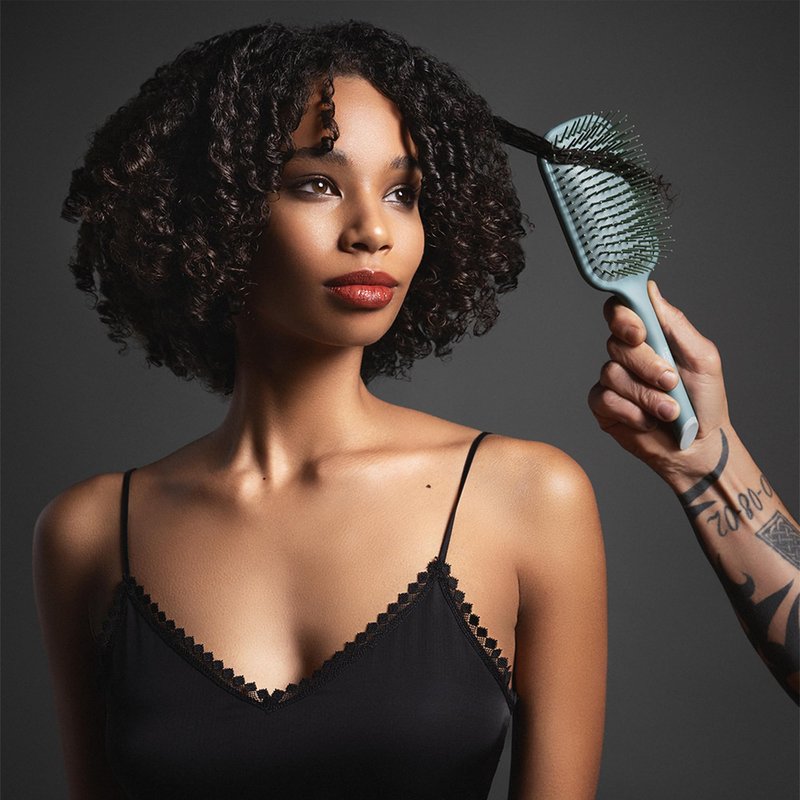 Fromm Professional Curl Studio Style Smoother Paddle Hair Brush for Smoothing Frizz & Flyaways, Detangling Wet and Dry Thick, Wavy, Curly or Coily Textured Hair, Reduces Tugging