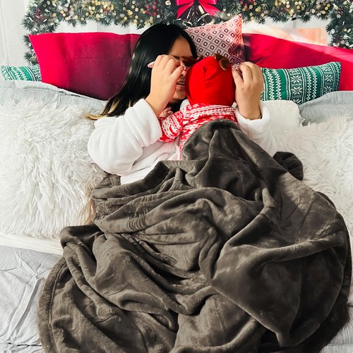Bedsure GentleSoft Fleece Blankets Queen Size Brown - Bed Blanket Soft Lightweight Plush Fuzzy Cozy Luxury Microfiber, 90x90 inches