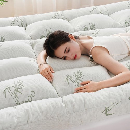 DOWNCOOL 3 Inch Queen Mattress Topper - Cooling Memory Foam for Back Pain Relief | Breathable Bamboo Viscose, Deep Pocket Fit 8-21 Inch