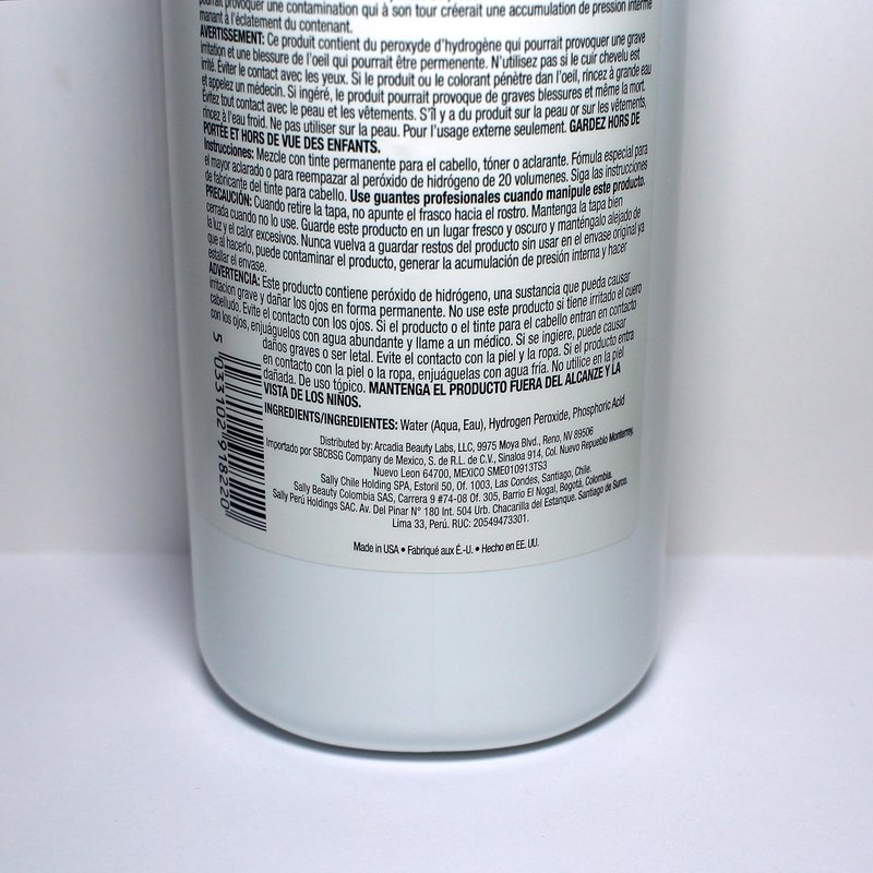 Salon Care 20 Volume Clear Developer, Superior Gray Coverage, Stabilized Formula for Consistent, Predictable Results, 32 Ounce